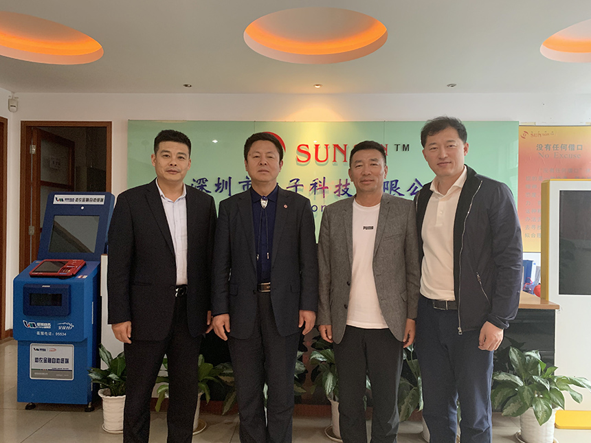 全國政協(xié)委員、中國心胸血管麻醉學會秘書長敖虎山一行蒞臨旭子指導工作