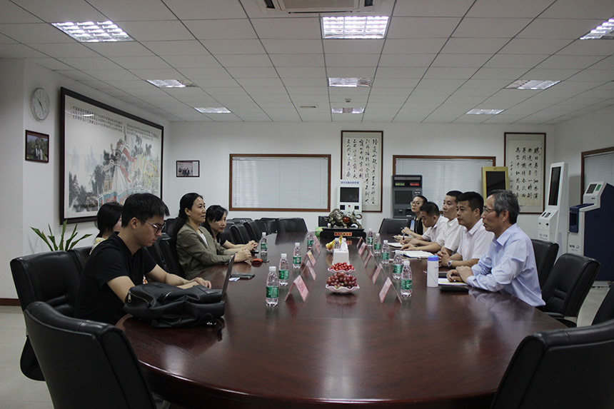 益彩基金秘書(shū)長(zhǎng)荊宇虹、副秘書(shū)長(zhǎng)關(guān)丹一行蒞臨旭子科技指導(dǎo)工作