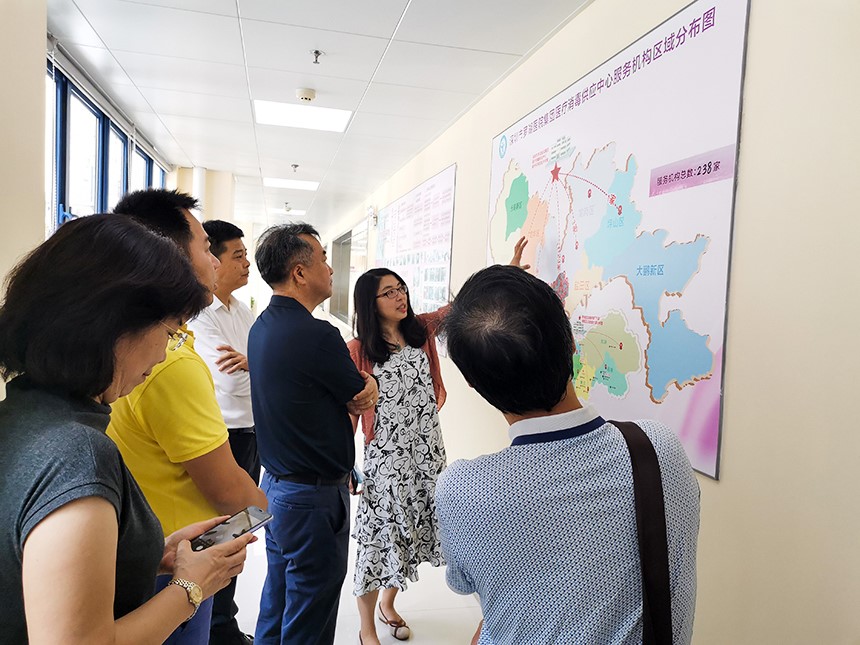 旭子科技董事長(zhǎng)王永峰陪同鐘南山基金會(huì)、廣州呼研所總經(jīng)理周榮教授考察深圳市羅湖醫(yī)院集團(tuán) 